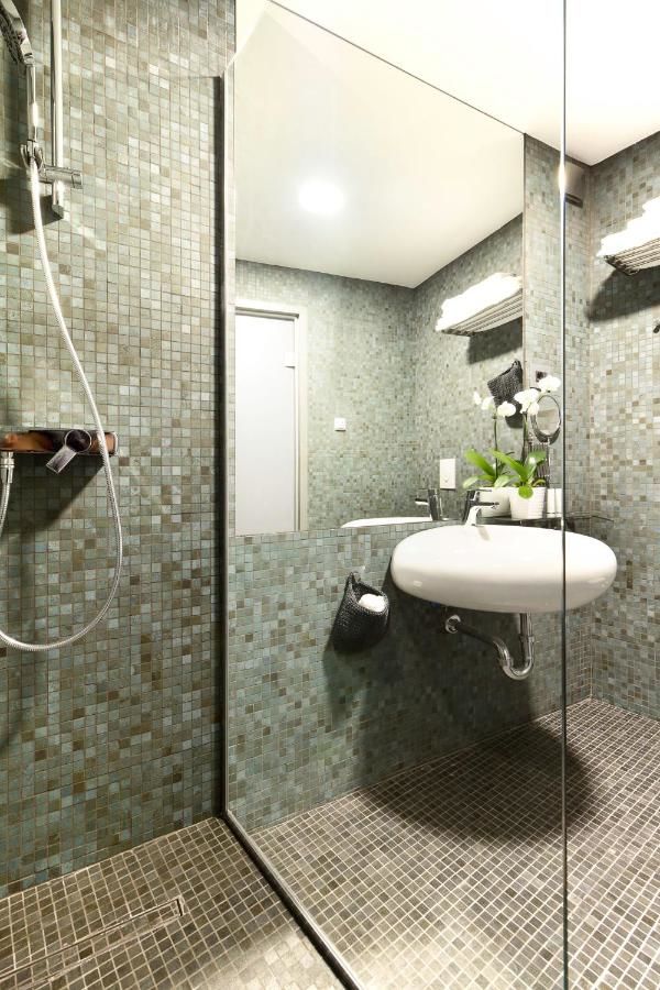 Отель Venis Boutique Hotel Бухарест-25