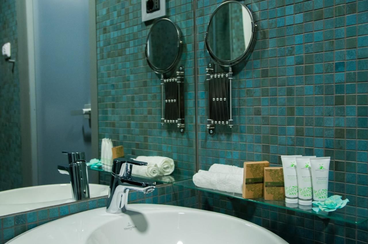 Отель Venis Boutique Hotel Бухарест-26